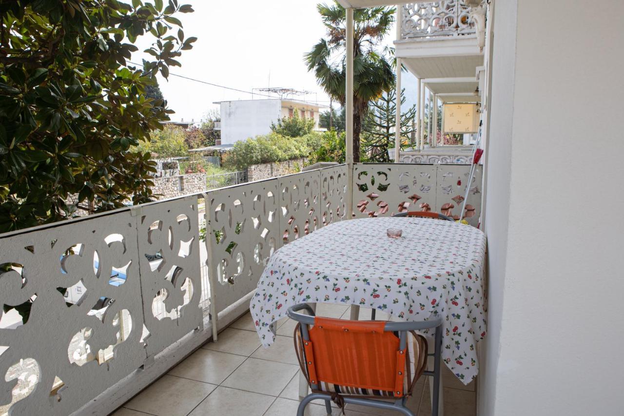 Ronzi Apartments Kamena Vourla Exteriér fotografie